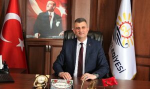 golcuk-belediye-baskani-ali-yildirim-sezer-yayinladigi-mesaj-ile-tum-isci-ve-emekcilerin-1-DyaftlR9.jpg