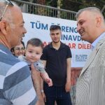 golcuk-belediye-baskani-ali-yildirim-sezer-yksye-giren-ogrencileri-sinava-girdikleri-okul-onunde-ziyaret-ederek-heyecanlarini-paylasip-basarilar-diledi.jpg