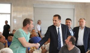 guclu-bornova-icin-sanayi-sitelerine-destek-c23eTxff.jpg