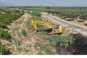 gumulcelide-dere-temizligiyle-yangin-ve-taskin-riskine-karsi-onlem.jpg