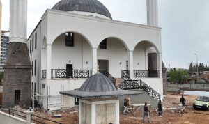 gunes-mahallesi-cami-ibadete-hazir-hale-getiriliyor-uxQds5EU.jpg