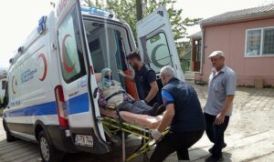 hasta-nakil-ambulanslariyla-tedaviye-guvenli-ulasim-uejrQ4Pv.jpg