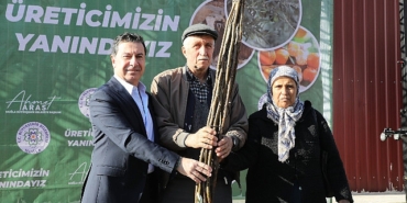 her-kapida-bir-fidan-projesiyle-yanan-alanlar-yeserecek.jpg