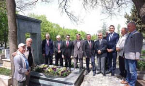 huseyin-can-guner-ali-dincer-ankaralilarin-gonlunde-her-zaman-icin-halkci-belediyeciligiyle-sosyal-belediyeciligiyle-FwsJKLTZ.jpg