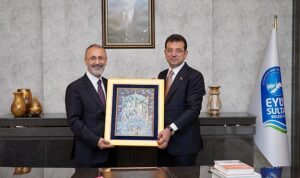 ibb-baskani-ekrem-imamoglu-eyupsultan-belediye-baskani-mithat-bulent-ozmene-tebrik-ziyaretinde-bulundu-Rtk3Wk9u.jpg