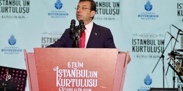 ibb-baskani-ekrem-imamoglu-istanbulun-dusman-isgalinden-kurtulusunun-101inci-yildonumunu-besiktas-meydaninda-istanbullularla-birlikte-kutladi.jpg