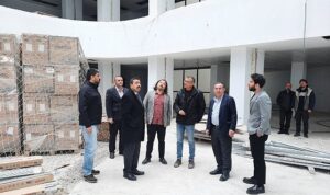 ikcu-dis-hastanesi-temmuzda-yeni-binasinda-rMpJftbs.jpg