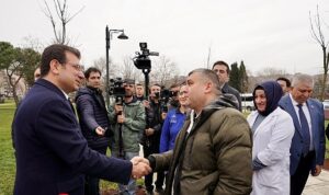 imam-hatip-ortaokulu-ogrencileri-talep-etti-imamoglu-calisma-arkadaslarina-talimat-verdi-f3MTipzO.jpg