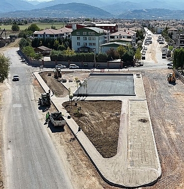 İnegöl Belediyesi’nden Yeni Mahalle’ye Yeni Semt Sahası