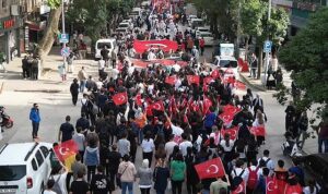 inegollu-gencler-19-mayis-coskusunu-sokaklara-tasidi-7UjVRAdX.jpg