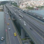 istanbul-buyuksehir-belediyesi-halic-koprusu-metrobus-yolundaki-asfalt-yenileme-calismasini-bitirdi.jpg