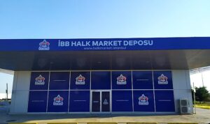 istanbul-buyuksehir-belediyesi-halk-market-yoresel-urunleri-uygun-fiyata-satmaya-devam-ediyor-VkKqsW1X.jpg