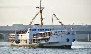 istanbul-buyuksehir-belediyesi-sivana-girecek-ogrencilere-ulasim-ucretsiz-dJFOMZaH.jpg