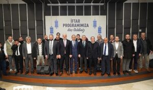 istanbul-uskudarda-demokrat-partili-600-uye-ak-partiye-gecti-N3cl1hd2.jpg