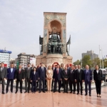 istanbulun-kurtulusunun-101inci-yili-taksimde-kutlandi.jpg