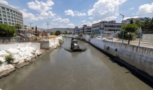 izmir-buyuksehir-belediyesi-izsu-kokuya-karsi-mucadelenin-etkileri-bu-yaz-gorulecek-UBhKrR6E.jpg