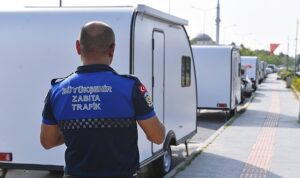 izmir-buyuksehir-belediyesinden-karavan-isgaline-onlem-NdU7qCjN.jpg