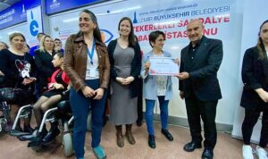 izmir-buyuksehirden-engellilerin-hayatlarina-dokunacak-iki-ornek-proje-LGHVvC7L.jpg