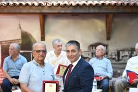 izmir-itfaiyesinin-cinarlari-genc-meslektaslari-ile-bulustu.jpg