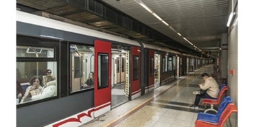 izmir-metrosunda-guvenli-ulasim-icin-gecici-sefer-duzenlemesi.jpg