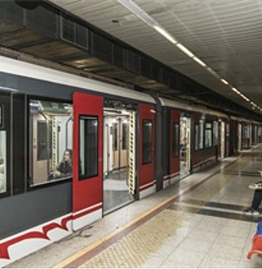 izmir-metrosunda-guvenli-ulasim-icin-gecici-sefer-duzenlemesi.jpg