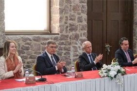 izmir-tarihi-liman-kentinin-unesco-surecinde-uzmanlarin-saha-incelemesi-basliyor.jpg