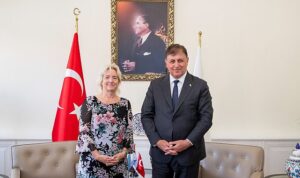 izmirde-bm-kalkinma-programi-ile-uzun-vadeli-is-birligi-karari-qmUxEqmH.jpg