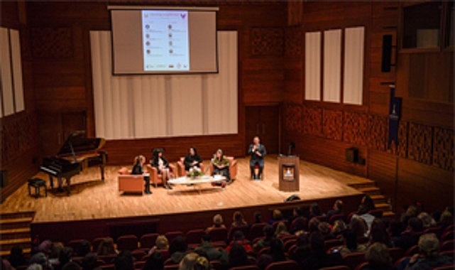 İzmir’de kadın emeği ve engellilik masaya yatırıldı