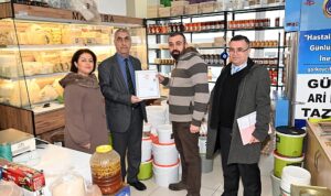 karabaglar-belediyesinden-esnafa-buyuk-kolaylik-t1OuvlP1.jpg
