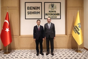 kardes-sehir-siyan-belediye-baskani-niuping-baskan-altayi-ziyaret-etti.jpg