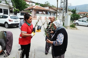 karsiyaka-belediyesinden-sancaklida-fidan-dayanismasi.jpg
