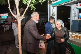karsiyakada-soguk-sabahlara-sicak-dokunus-corba-ikrami-basladi.jpg