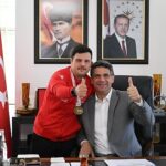 kartepe-belediye-baskani-avmmustafa-kocaman-2-down-sendromlular-dunya-spor-oyunlarinda-sampiyon-olan-dogukan-Tr7PjY2f.jpg