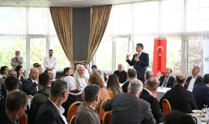 kartepe-belediye-baskani-avmmustafa-kocaman-31-mart-yerel-secimlerinde-guven-tazeleyerek-yeniden-secilmesi-sonrasinda-qKAbsXEY.jpg