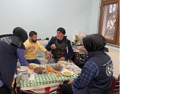 kartepeli-buyukler-basimizin-bastaci.jpg