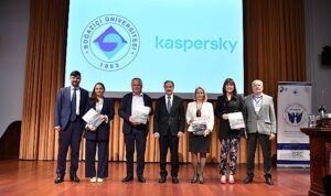 kaspersky-istanbul-seffaflik-merkezini-acti-ve-bogazici-universitesi-ile-mutabakat-anlasmasi-imzaladi-9qs7ybBQ.jpg