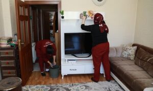 kecioren-belediyesi-yasli-ve-engelliler-icin-evde-temizlik-QYqQ4MQT.jpg