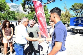 kemerde-sahil-temizligi-yapildi.jpg
