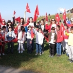 kocaelide-binler-cumhuriyet-askina-kostu.jpg