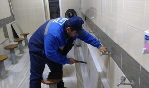 kocaelide-su-tasarrufu-icin-camilerdeki-musluklar-tek-tek-kontrol-ediliyor-OxjPfETf.jpg