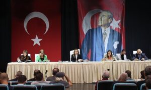 konak-belediye-meclisi-mayis-ayinin-ilk-toplantisini-gerceklestirdi-y4MYa8rj.jpg