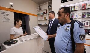 konak-zabitasindan-ruhsat-ve-kaldirim-isgaline-siki-denetim-p6Gkx6bp.jpg