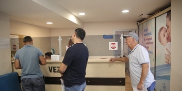 konakta-vergi-odeyecekler-icin-vezne-sayisi-artirildi.jpg