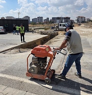 Konya Büyükşehir, Akşemsettin Mahallesi’nde İçme Suyu Altyapısını Yeniledi