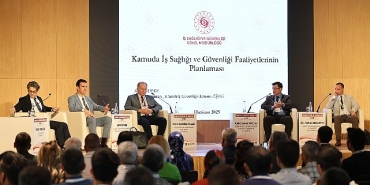 konya-buyuksehir-kamuda-is-sagligi-ve-guvenligi-paneline-ev-sahipligi-yapti.jpg