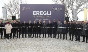 konya-buyuksehirin-eregliye-kazandirdigi-8-hali-sahanin-acilisi-yapildi-BOCTc6gh.jpg