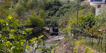 korfezle-bulusan-derelerde-temizlik-harekati.jpg