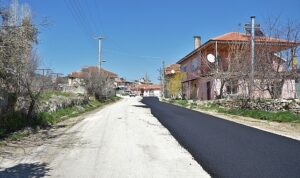 korkuteli-yelten-mahallesi-yoluna-sicak-asfalt-Vxysw7kH.jpg