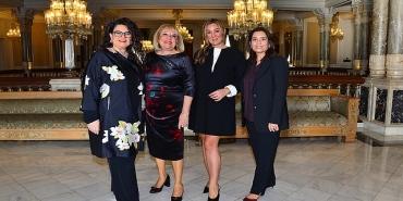 kulturel-donusum-derneginden-kulturel-hafizaya-bir-belgesel-women-in-bloom-lansmani-ciragan-sarayinda-gerceklesti.jpg