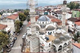 Kuruçeşme Merkez Camii’nde siluet ortaya çıkıyor